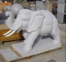 Elefant massiv aus Granit 